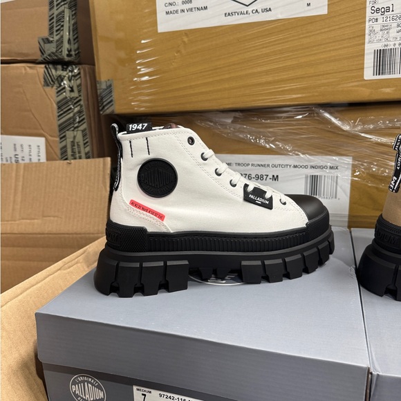 Palladium Revolt Hi Tx Sneaker Boots 97242-116-m S3 Star White (2nd Pair) - Picture 12 of 14